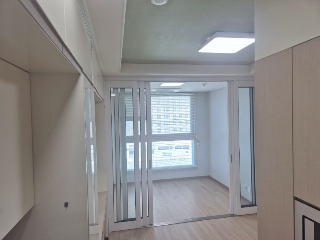 오피스텔 입주 이사 원룸 청소 투룸 업체 추천 전문 서비스 매트리스 케어 스트레스 부담 고통 새집 설렘 욕실 물때 제거 주방 기름때 제거 인천 논현 할인 혜택