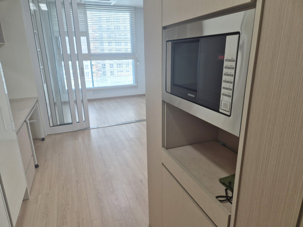 오피스텔 입주 이사 원룸 청소 투룸 업체 추천 전문 서비스 매트리스 케어 스트레스 부담 고통 새집 설렘 욕실 물때 제거 주방 기름때 제거 인천 논현 할인 혜택